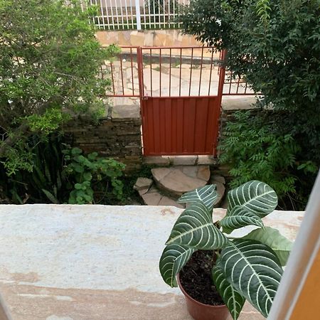 Quarto Privativo No Octogono Apartment Sao Tome das Letras Exterior photo